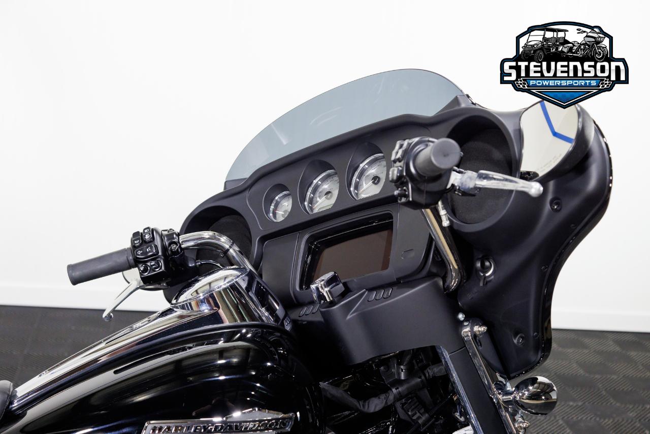 Harley-Davidson FLHX Street Glide 2023
