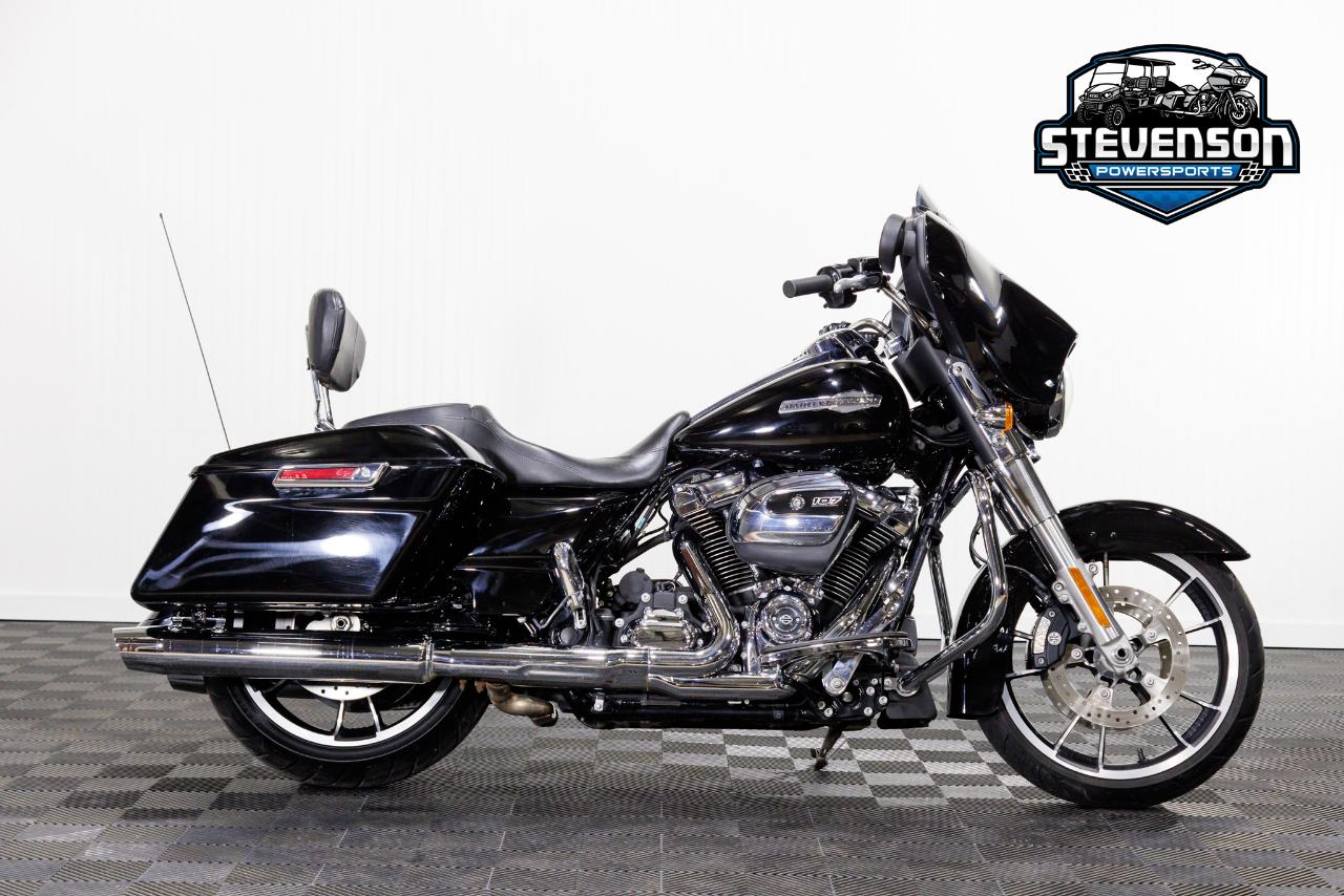 Harley-Davidson FLHX  2023