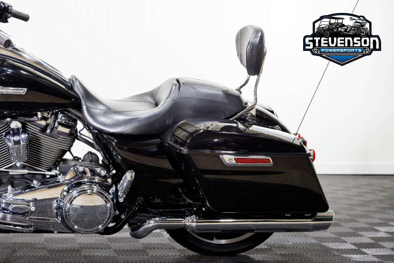 Harley-Davidson FLHX  2023