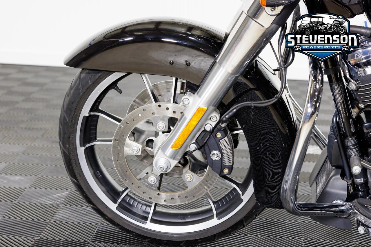 Harley-Davidson FLHX  2023