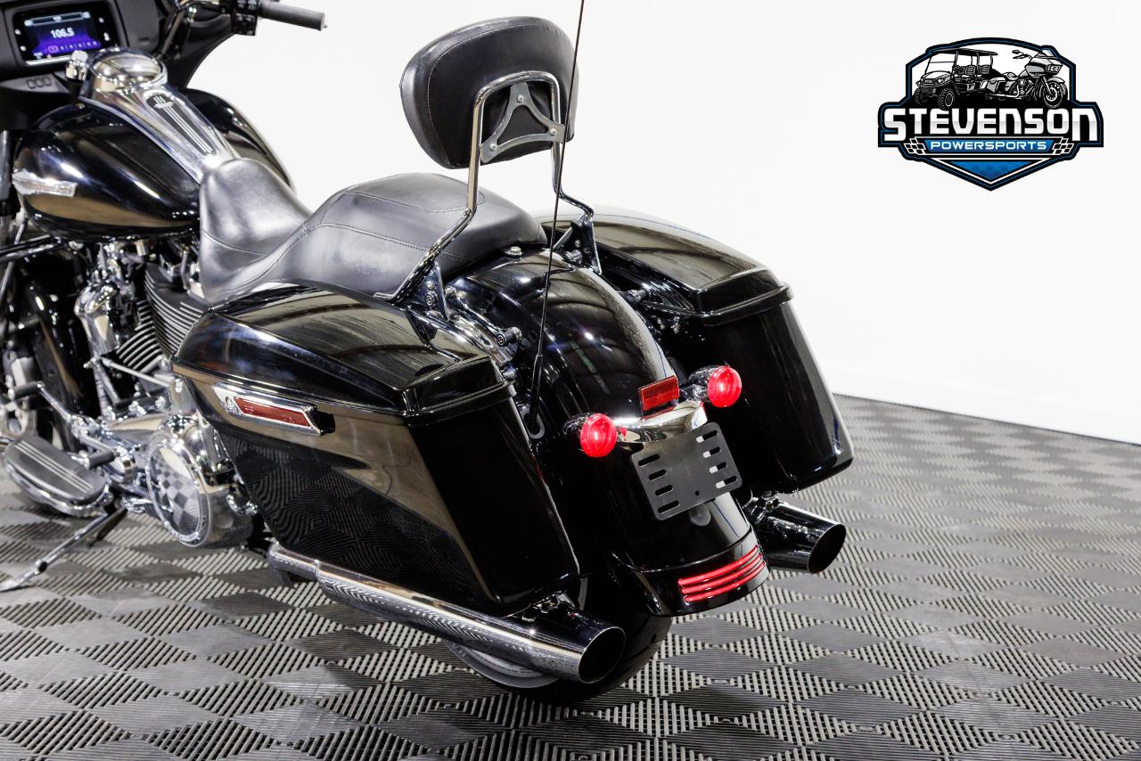 Harley-Davidson FLHX  2023