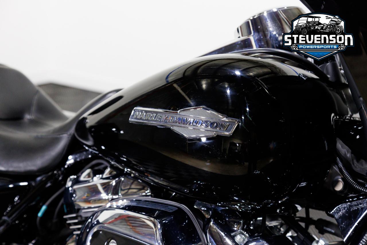 Harley-Davidson FLHX  2023