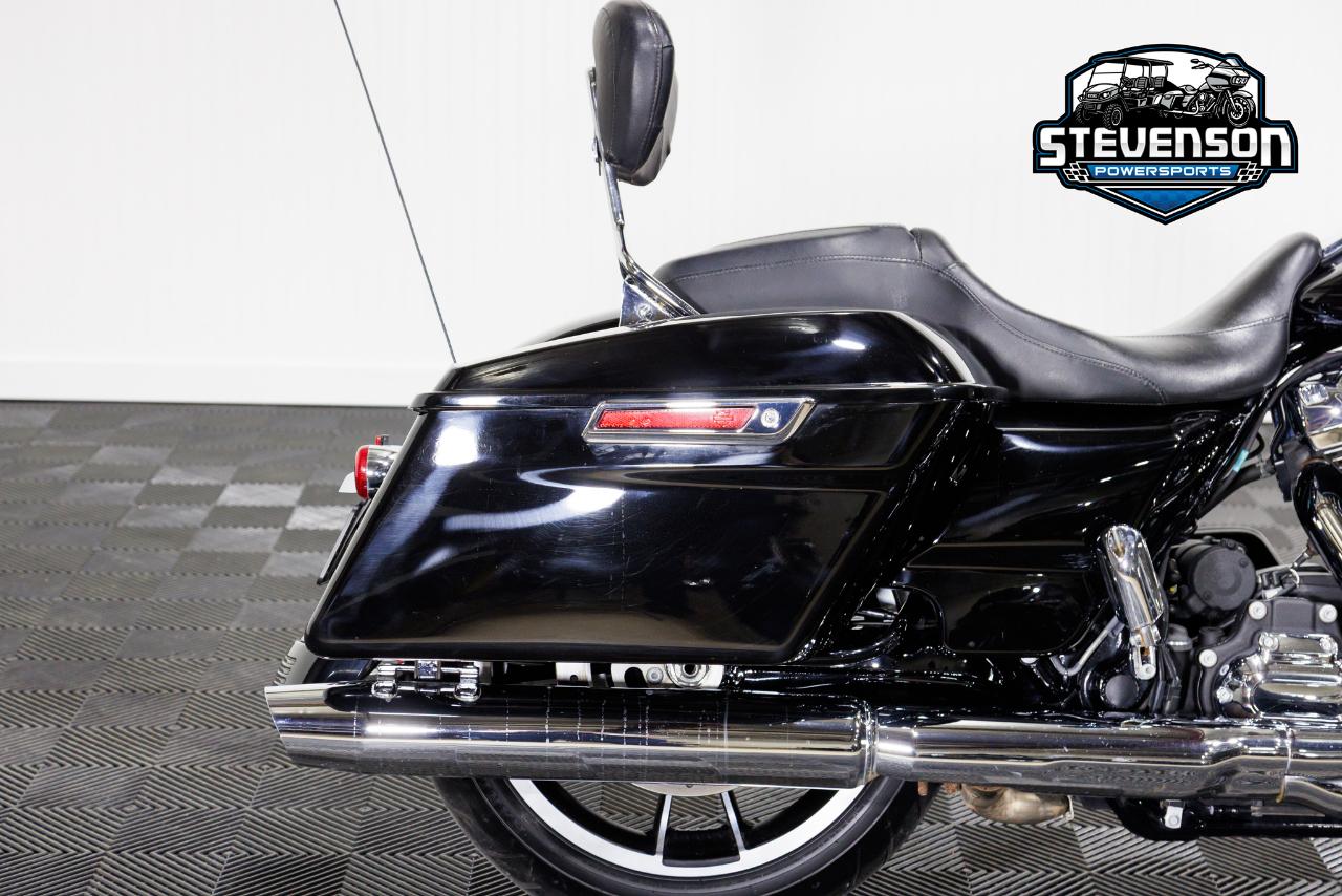 Harley-Davidson FLHX  2023