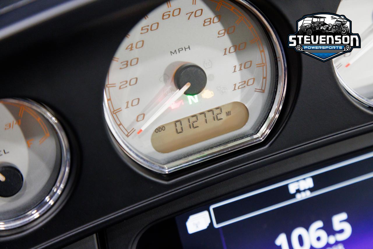 Harley-Davidson FLHX  2023