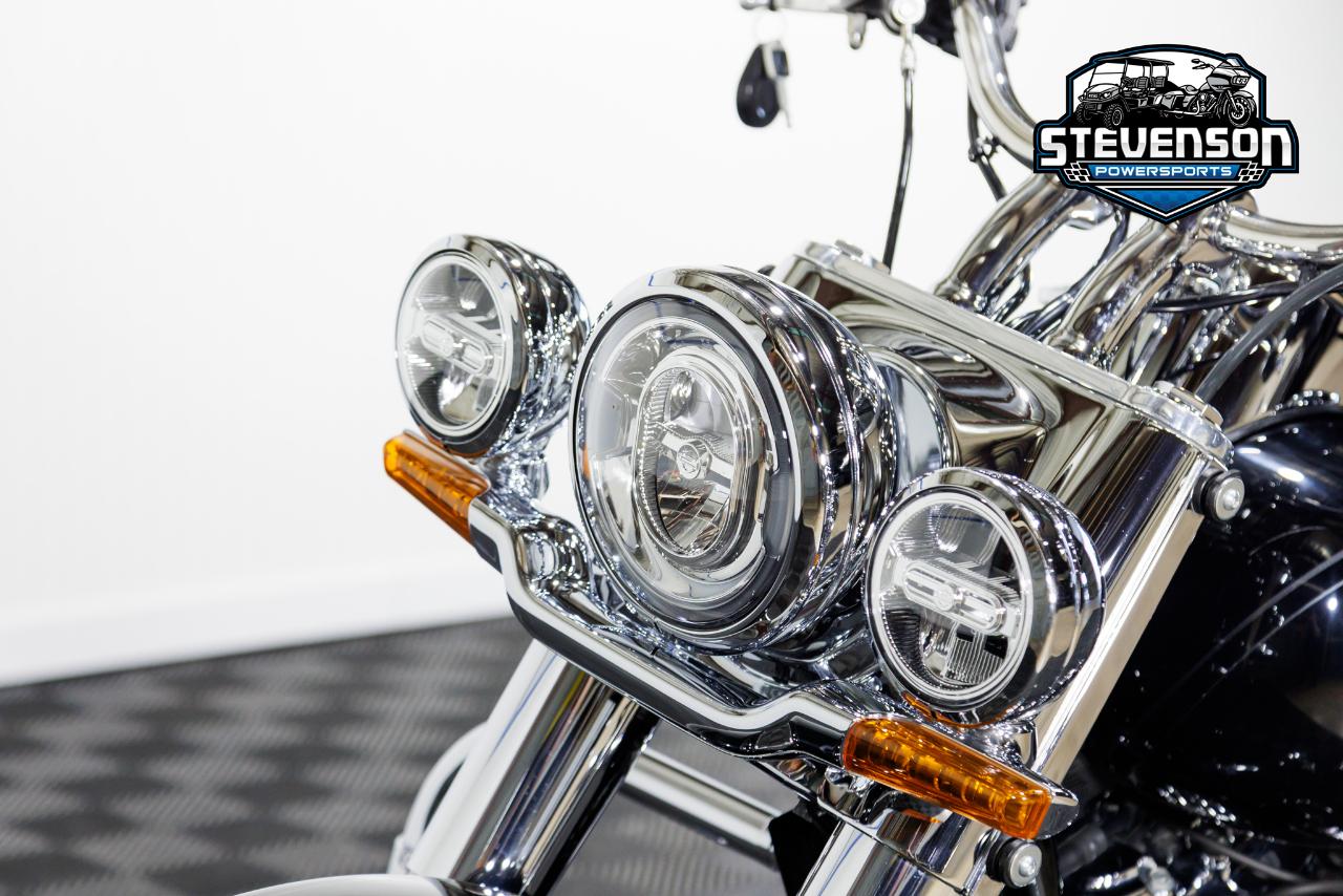 Harley-Davidson FLDE  2019