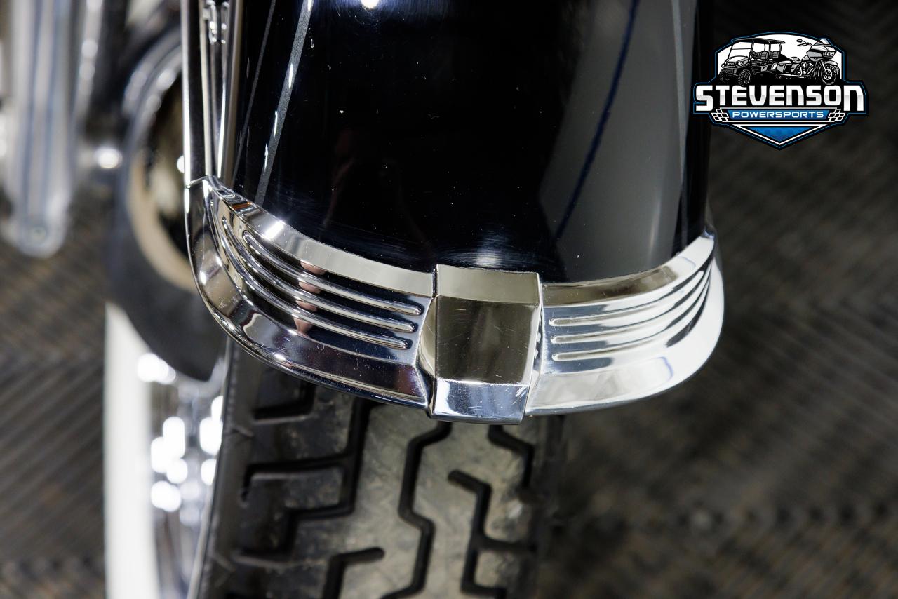 Harley-Davidson FLDE  2019