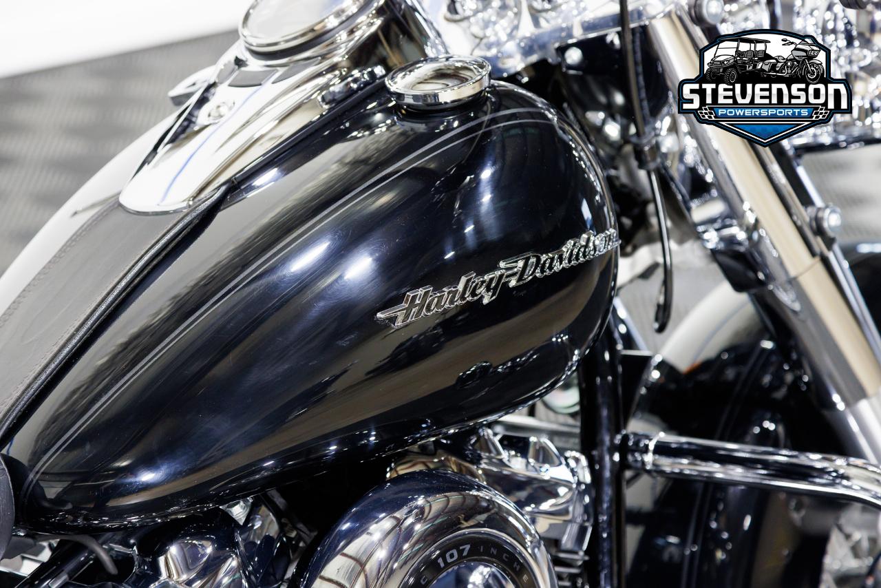 Harley-Davidson FLDE  2019