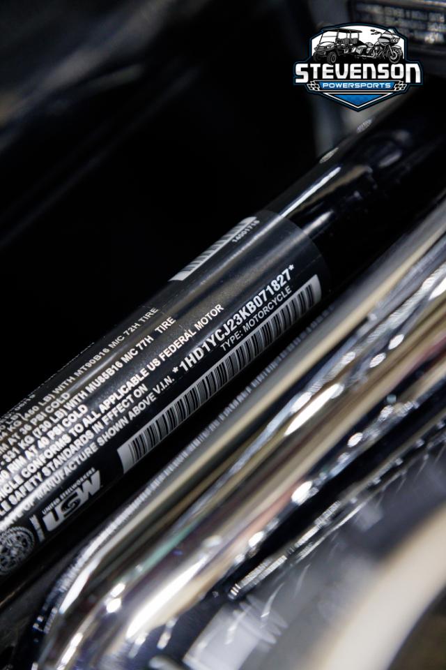 Harley-Davidson FLDE  2019