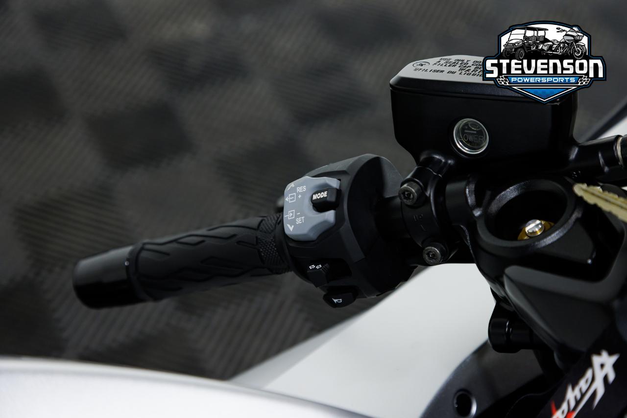 Suzuki GSX1300RR  2022