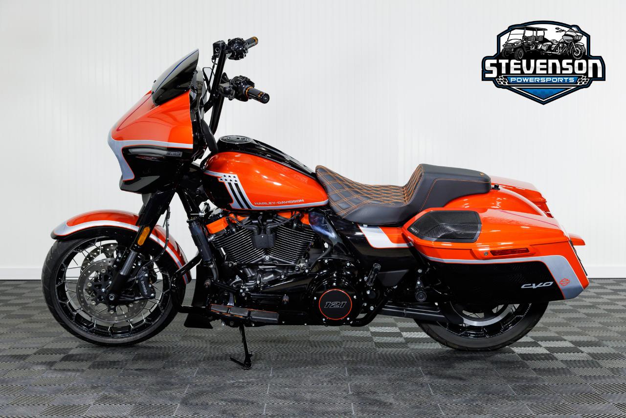 Harley-Davidson FLHXSE  2024