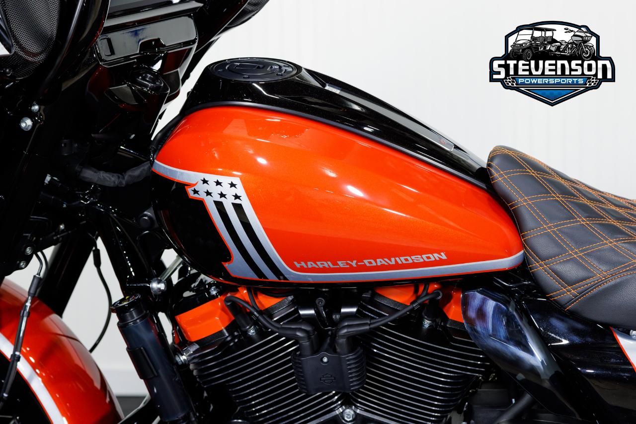 Harley-Davidson FLHXSE  2024