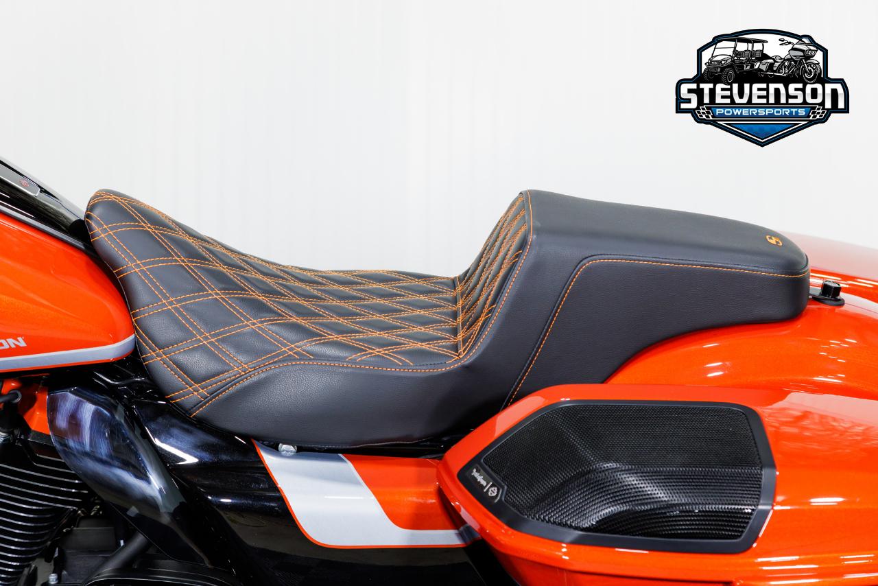 Harley-Davidson FLHXSE  2024