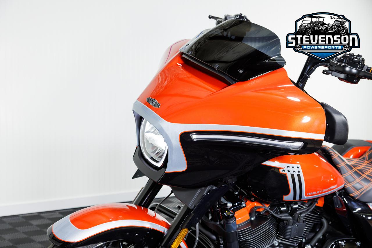 Harley-Davidson FLHXSE  2024