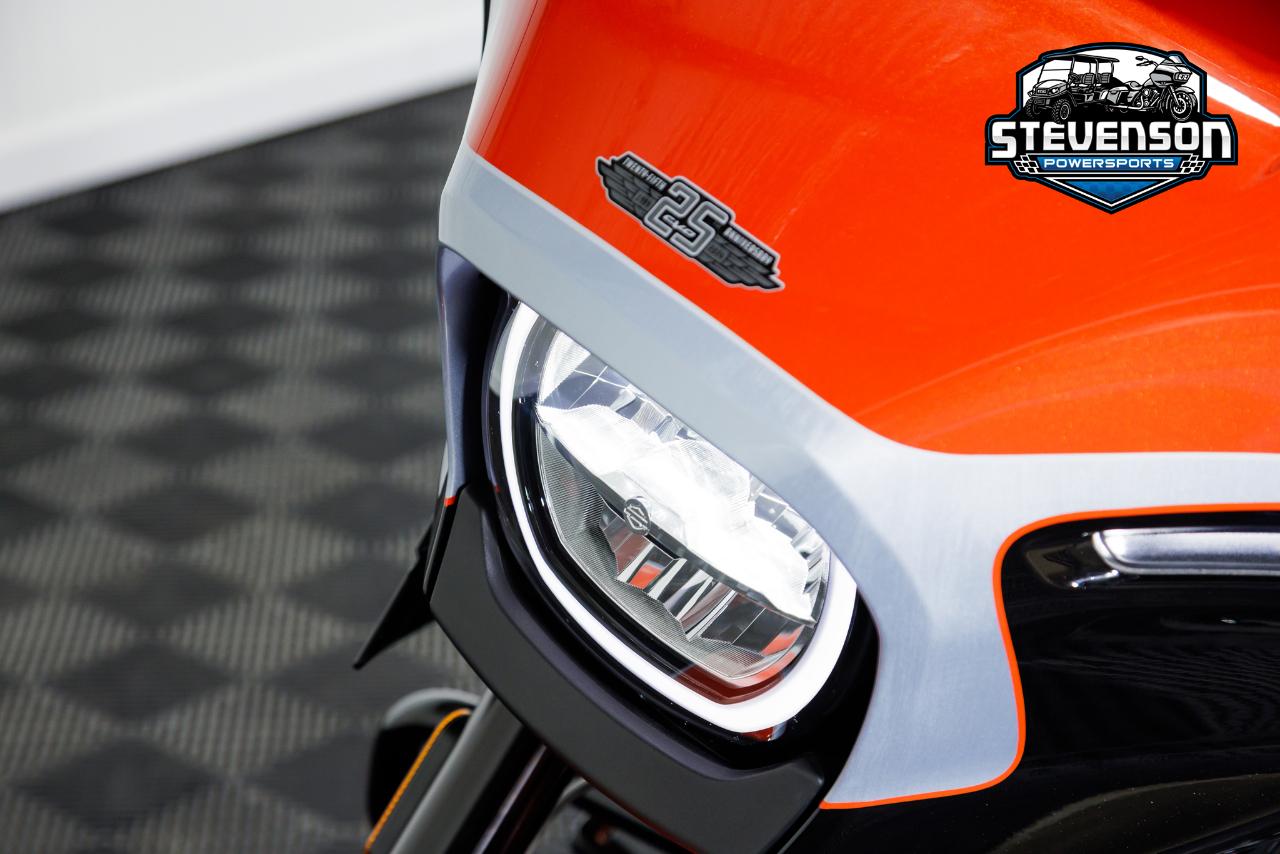 Harley-Davidson FLHXSE  2024