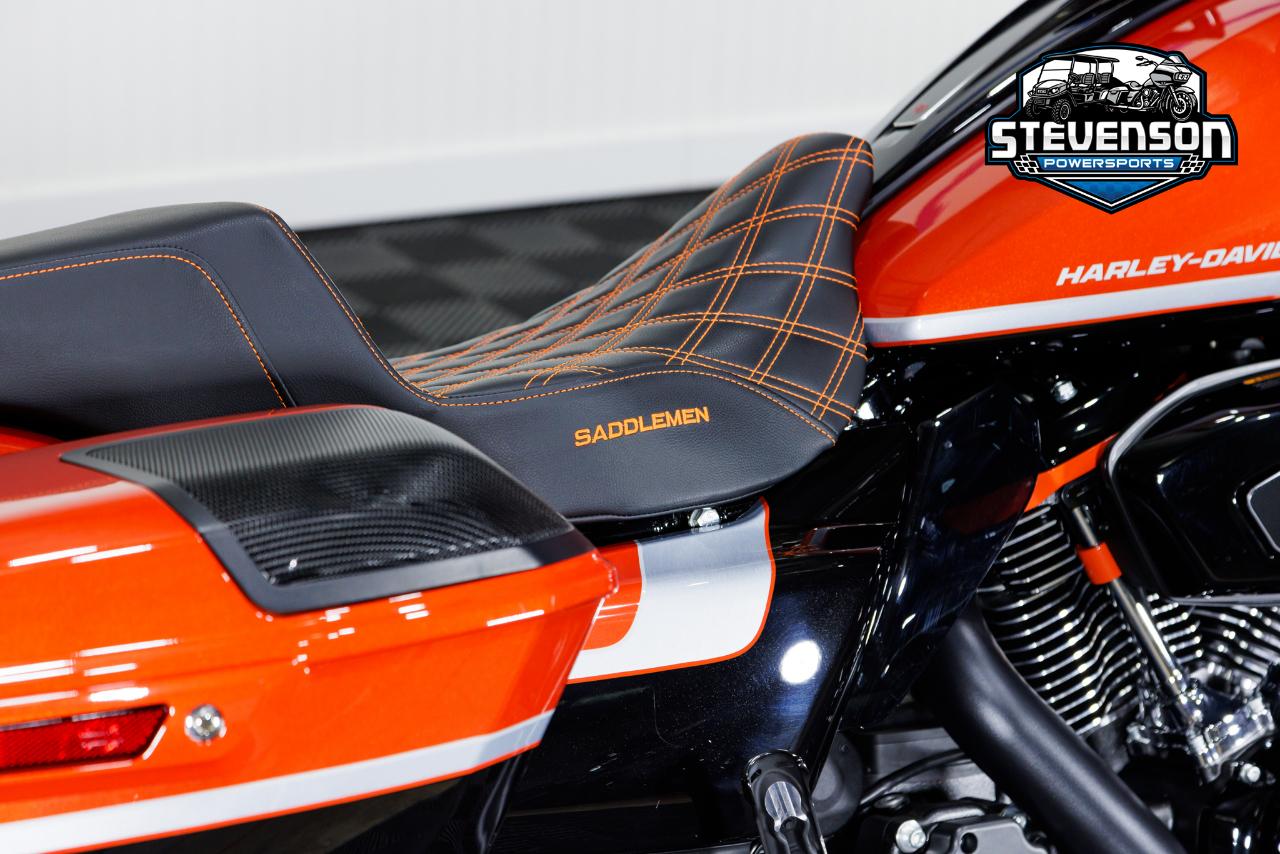 Harley-Davidson FLHXSE  2024