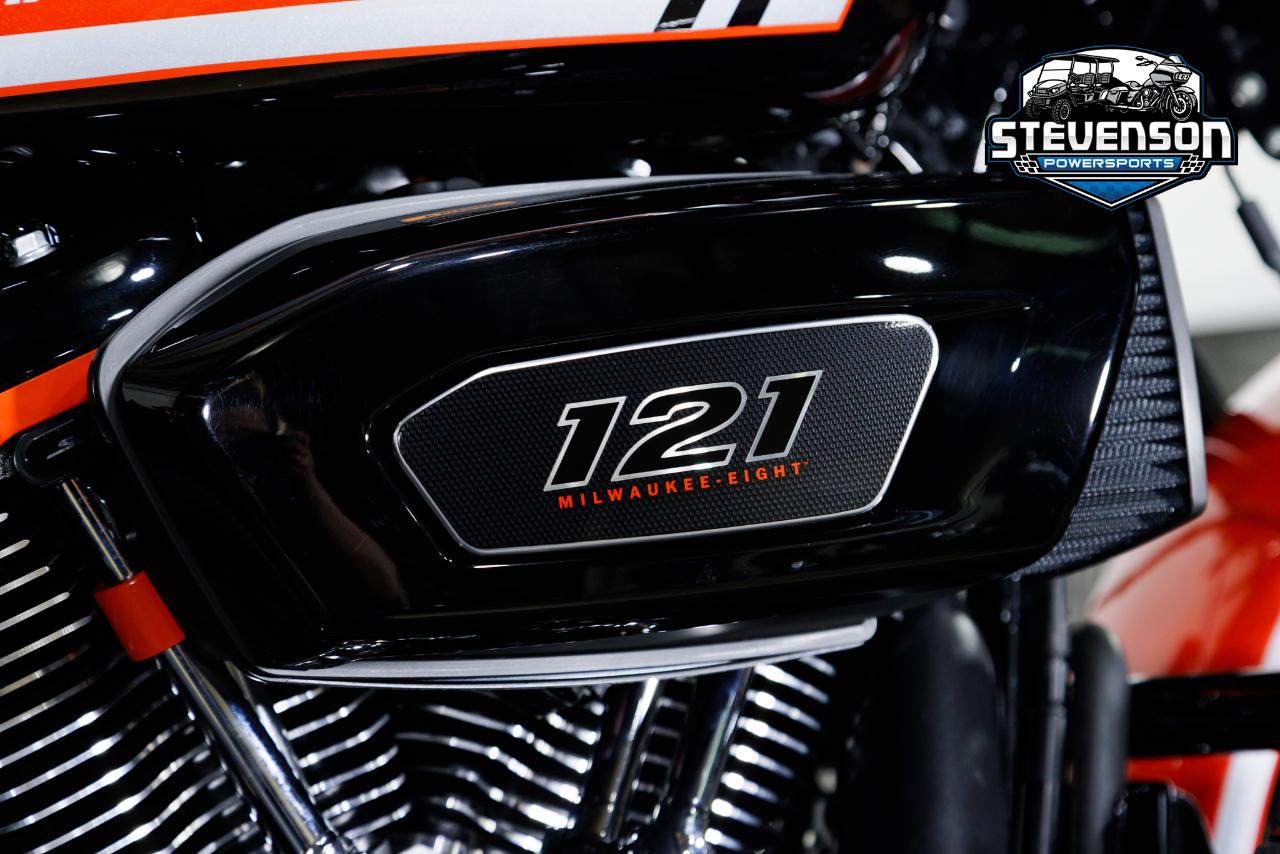 Harley-Davidson FLHXSE  2024