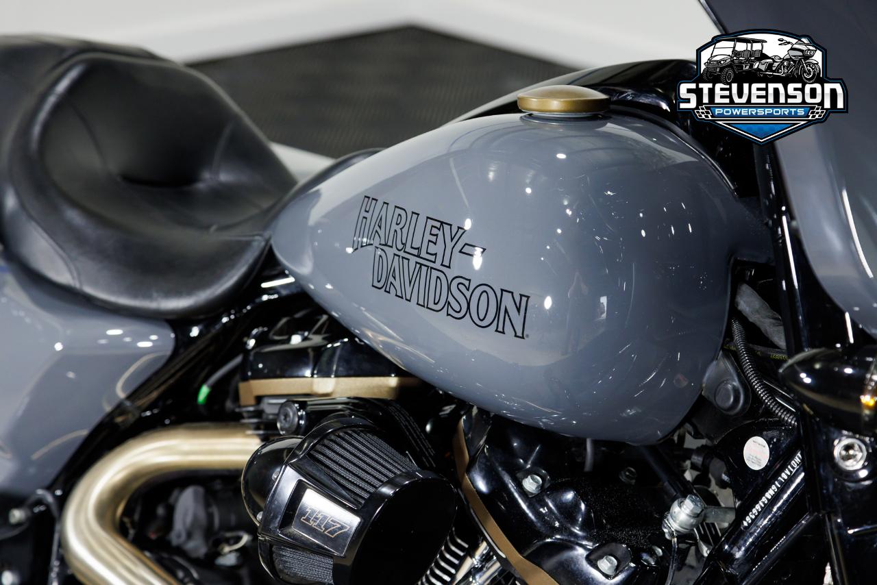 Harley-Davidson FLHXST  2022