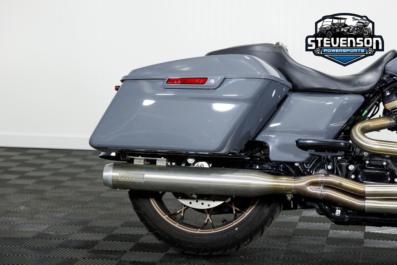 Harley-Davidson FLHXST  2022