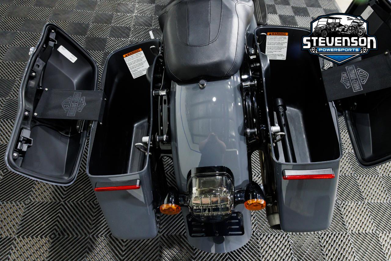 Harley-Davidson FLHXST  2022