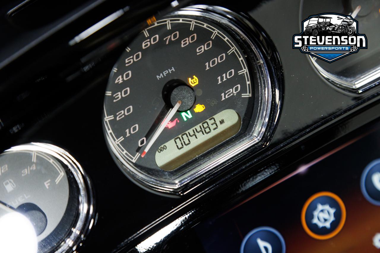 Harley-Davidson FLHXST  2022