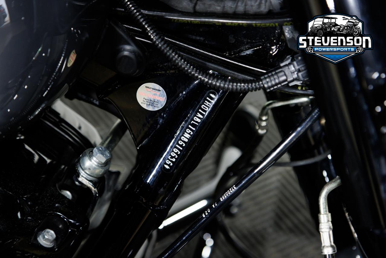 Harley-Davidson FLHXST  2022