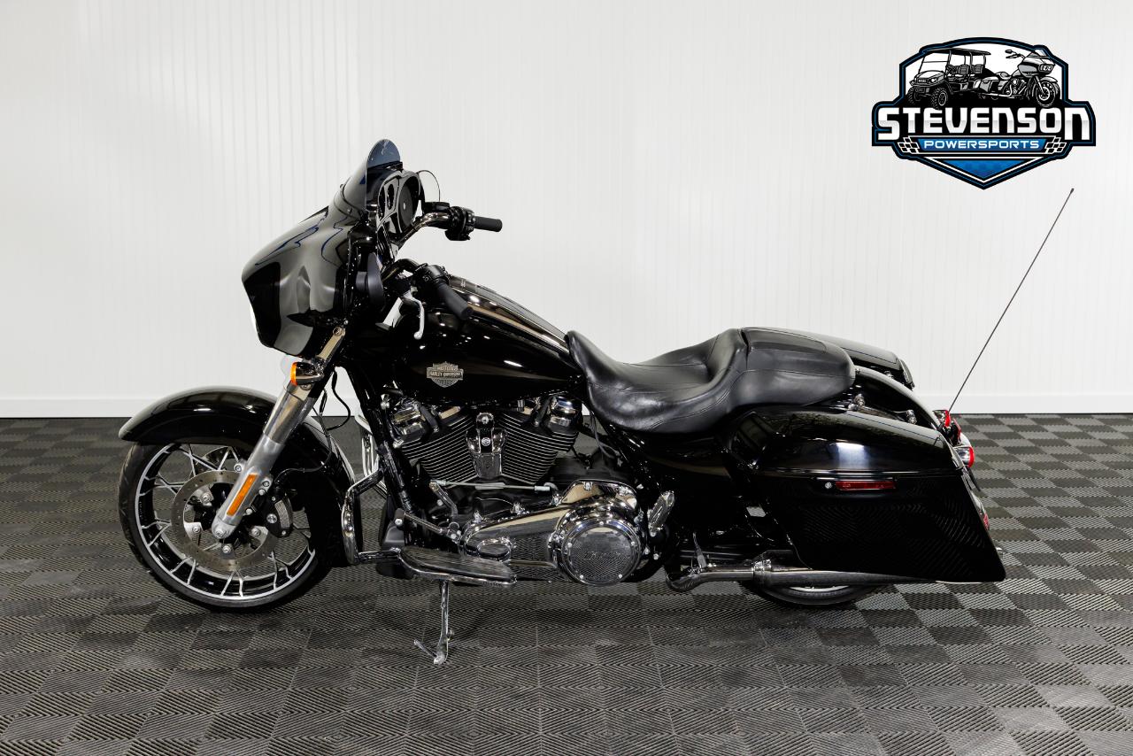 Harley-Davidson FLHXS  2022