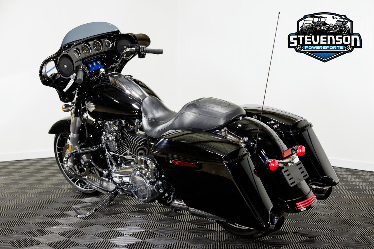 Harley-Davidson FLHXS  2022