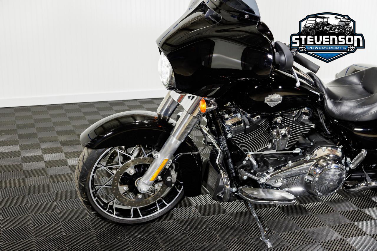 Harley-Davidson FLHXS  2022