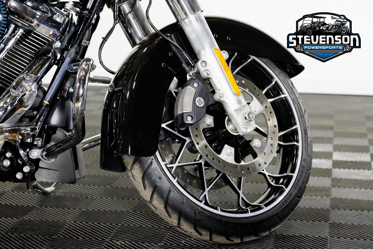 Harley-Davidson FLHXS  2022