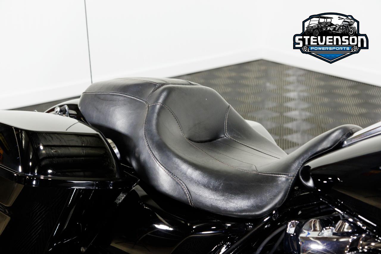 Harley-Davidson FLHXS  2022