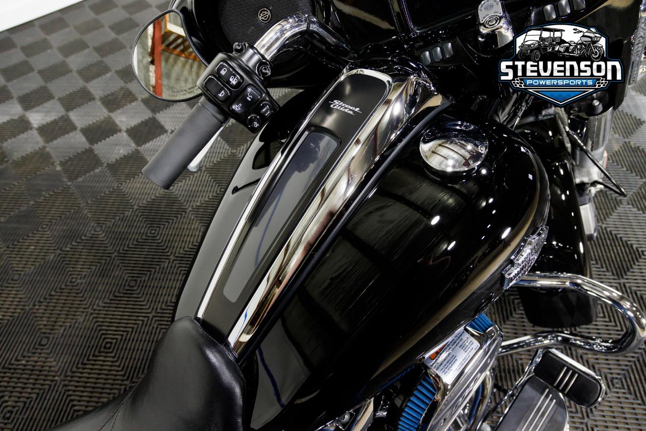 Harley-Davidson FLHXS  2022