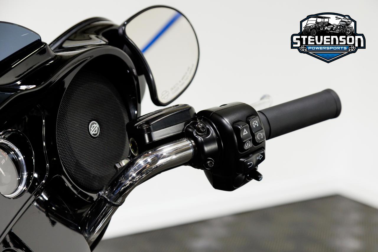 Harley-Davidson FLHXS  2022