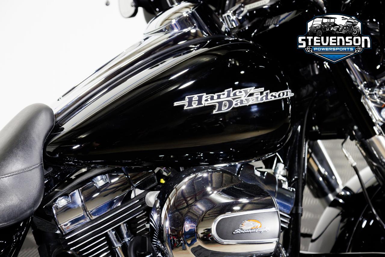 Harley-Davidson FLHXS  2016