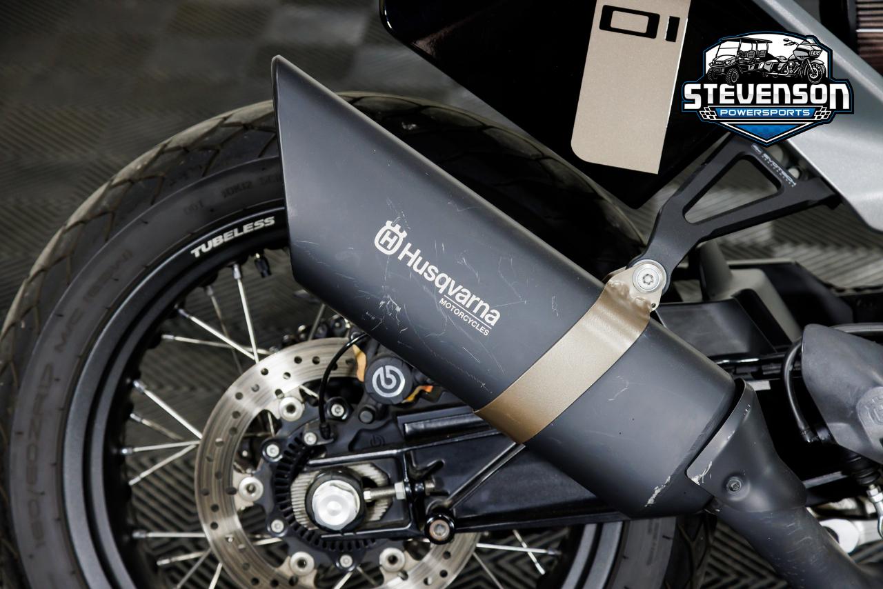 Husqvarna  Svartpilen 701  2020