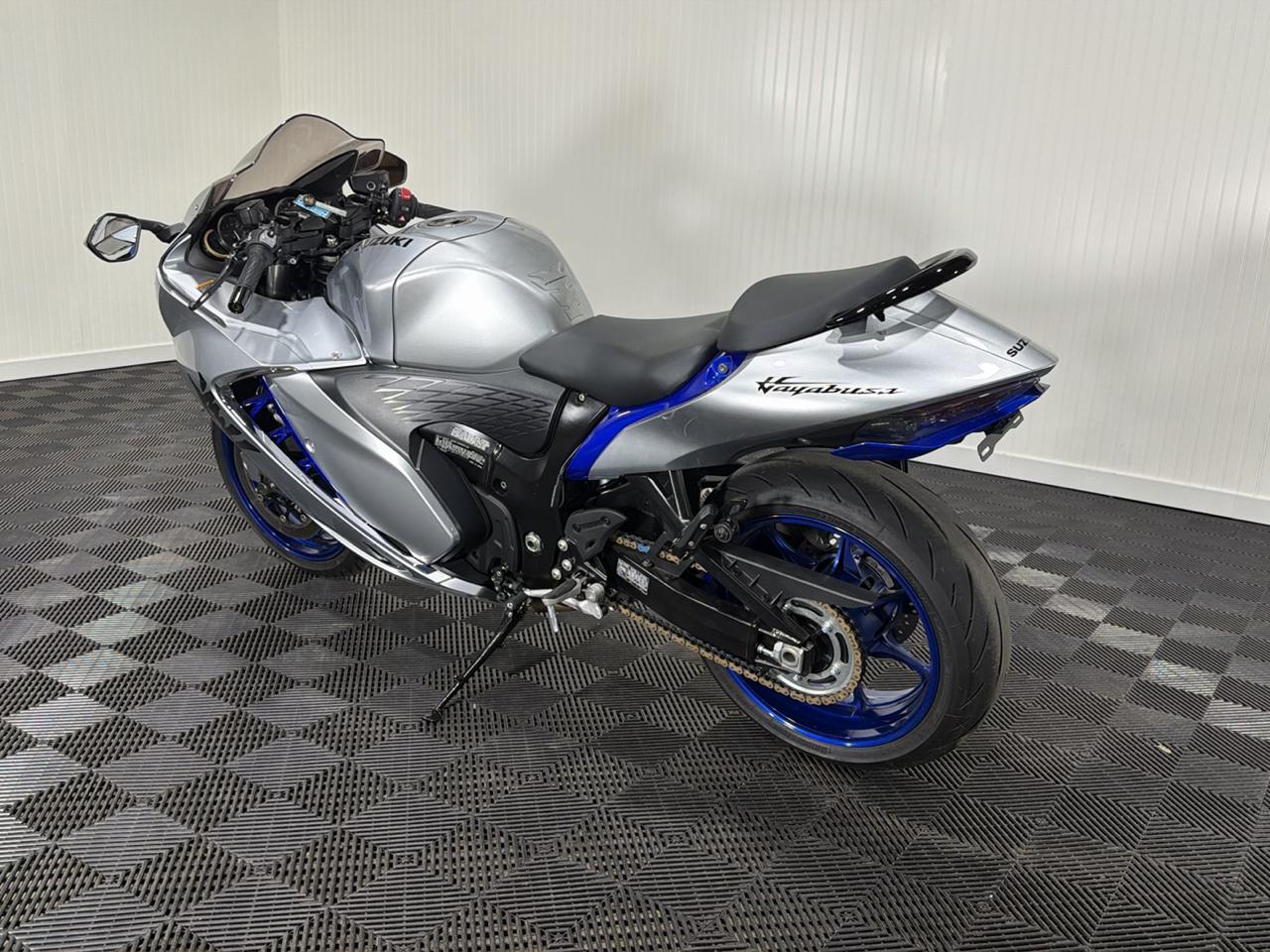 Suzuki GSX1300R  2025