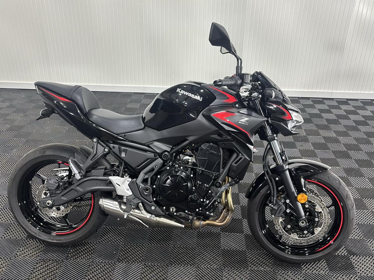 Kawasaki Z650  2023