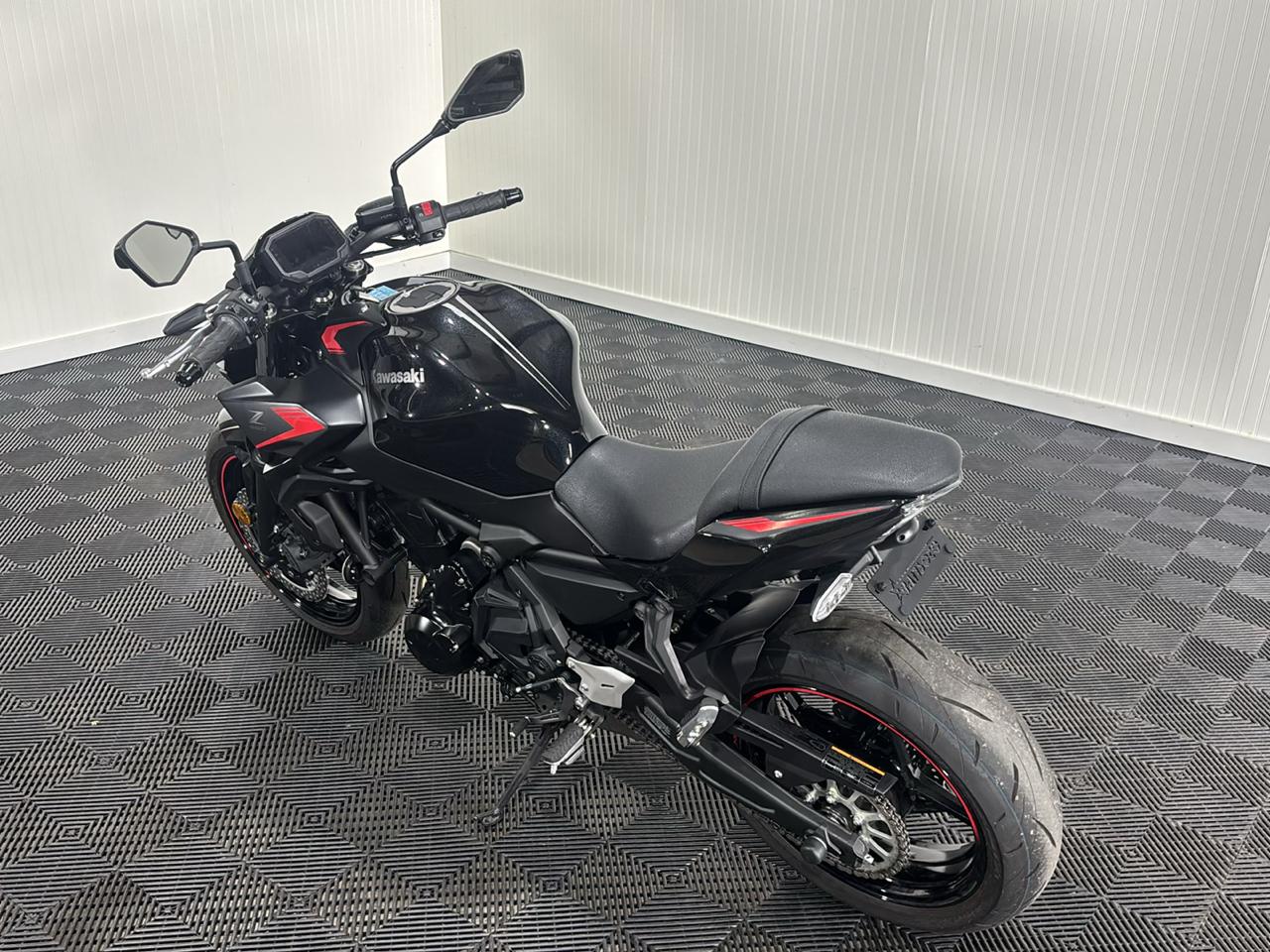 Kawasaki Z650  2023