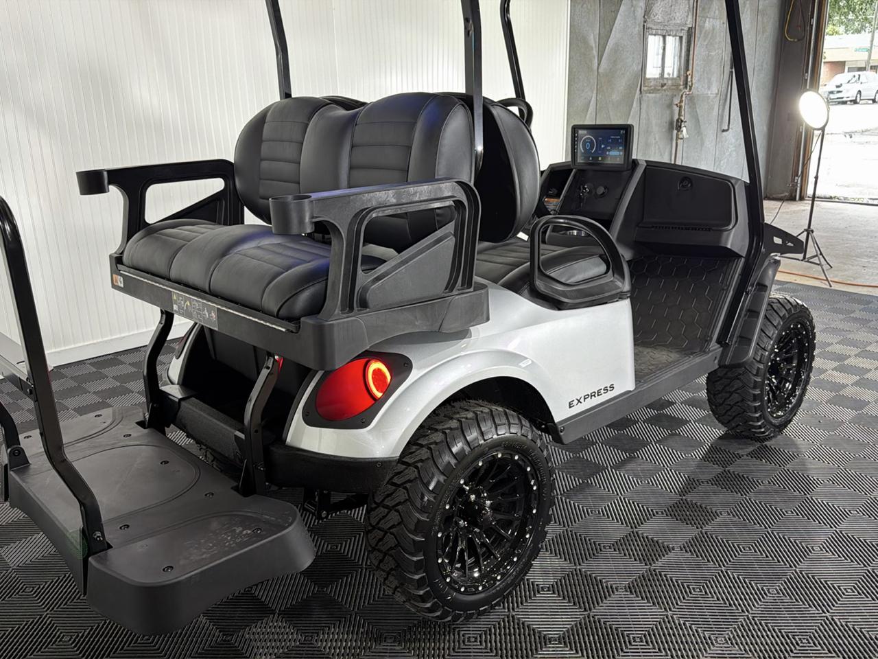 EZGO Express S4 2027