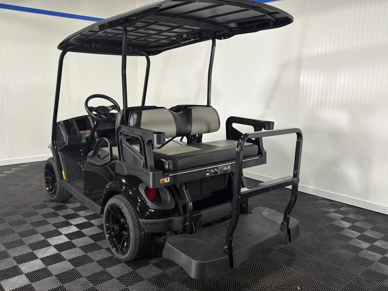 EZGO Express 4 Commuter 13.5 Gas  2025