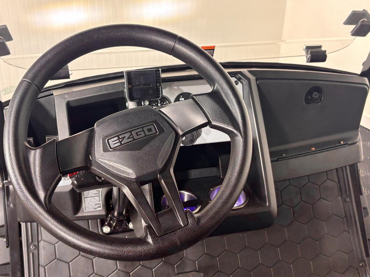 EZGO Express  2025