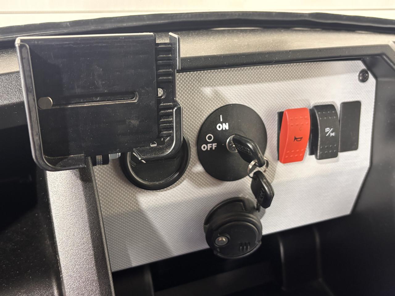 EZGO Express  2025