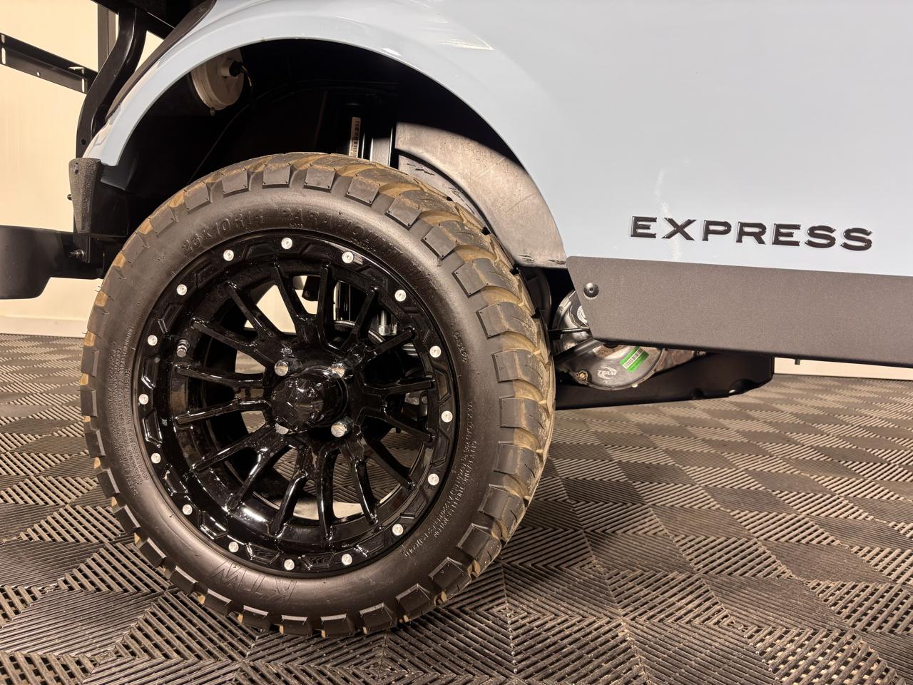 EZGO Express  2025