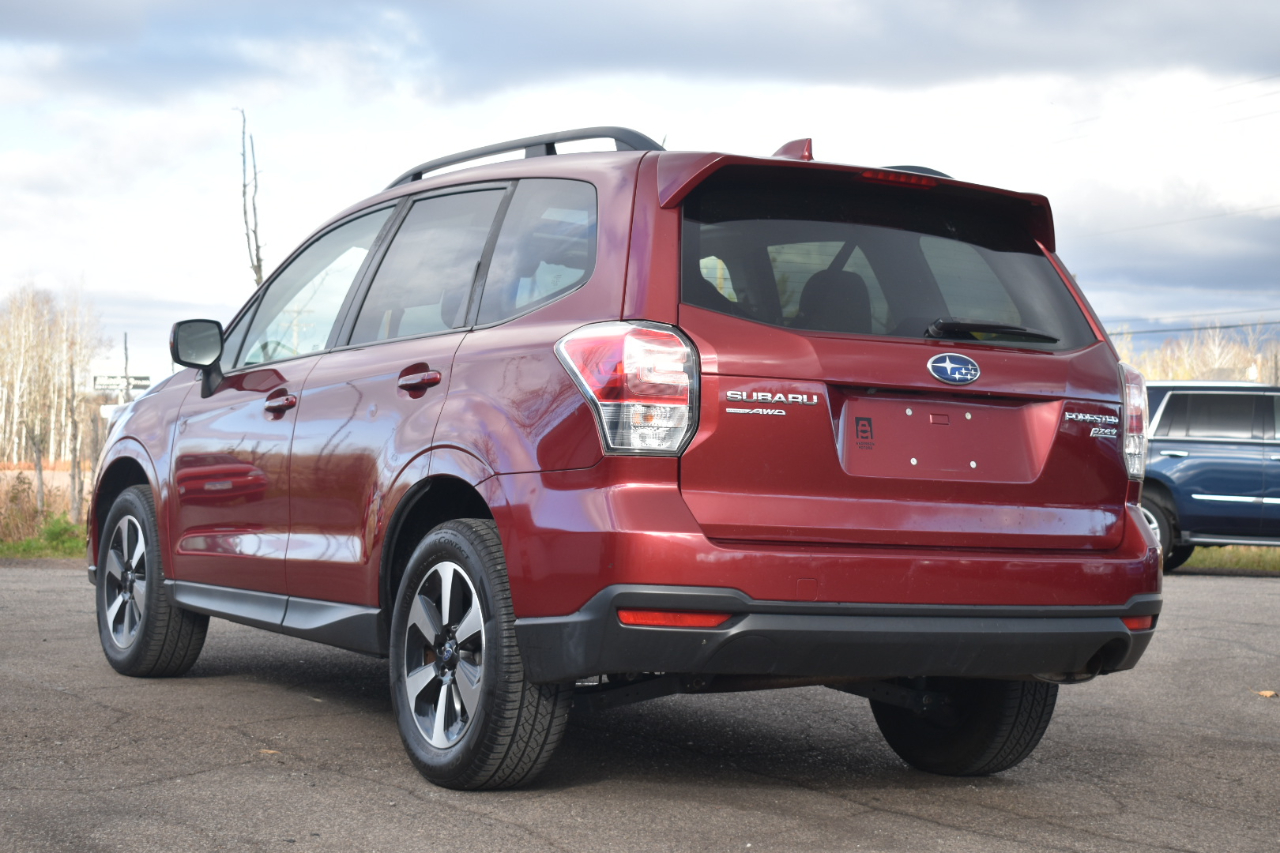 Subaru Forester 2.5i Premium PZEV CVT 2017