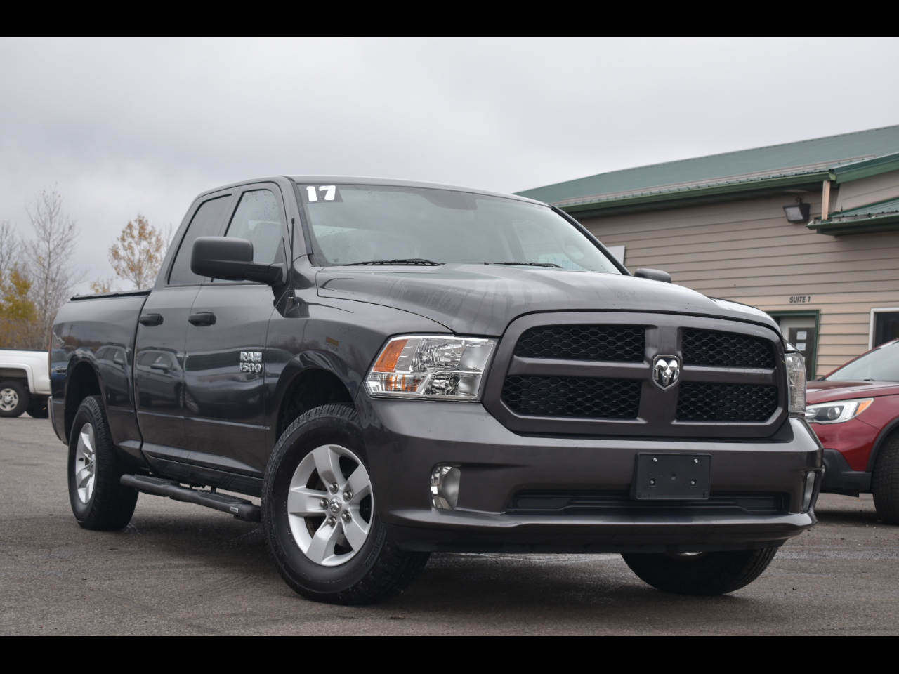 2017 RAM 1500 Express 4x4 Quad Cab 6'4" Box