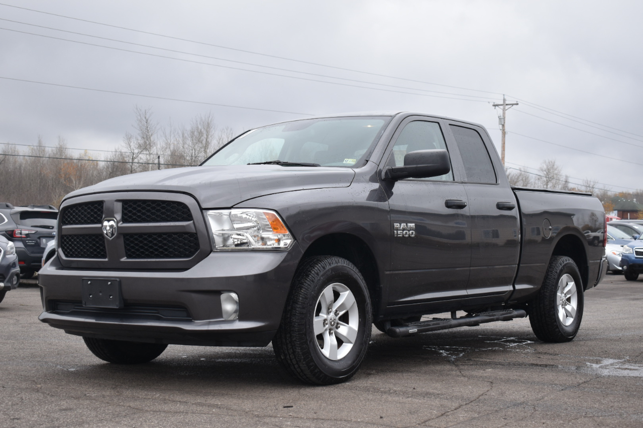 RAM 1500 Express 4x4 Quad Cab 6'4" Box 2017