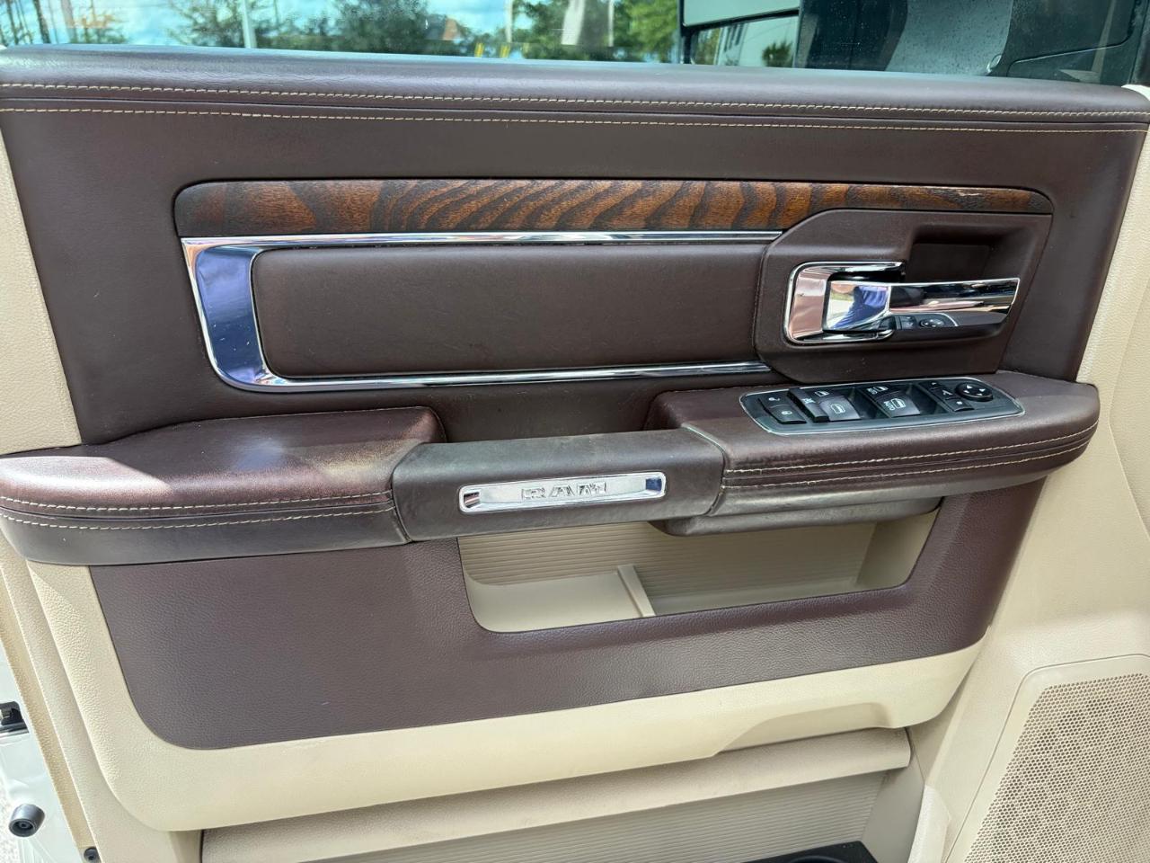 RAM 2500 Laramie Longhorn Mega Cab 4WD 2018