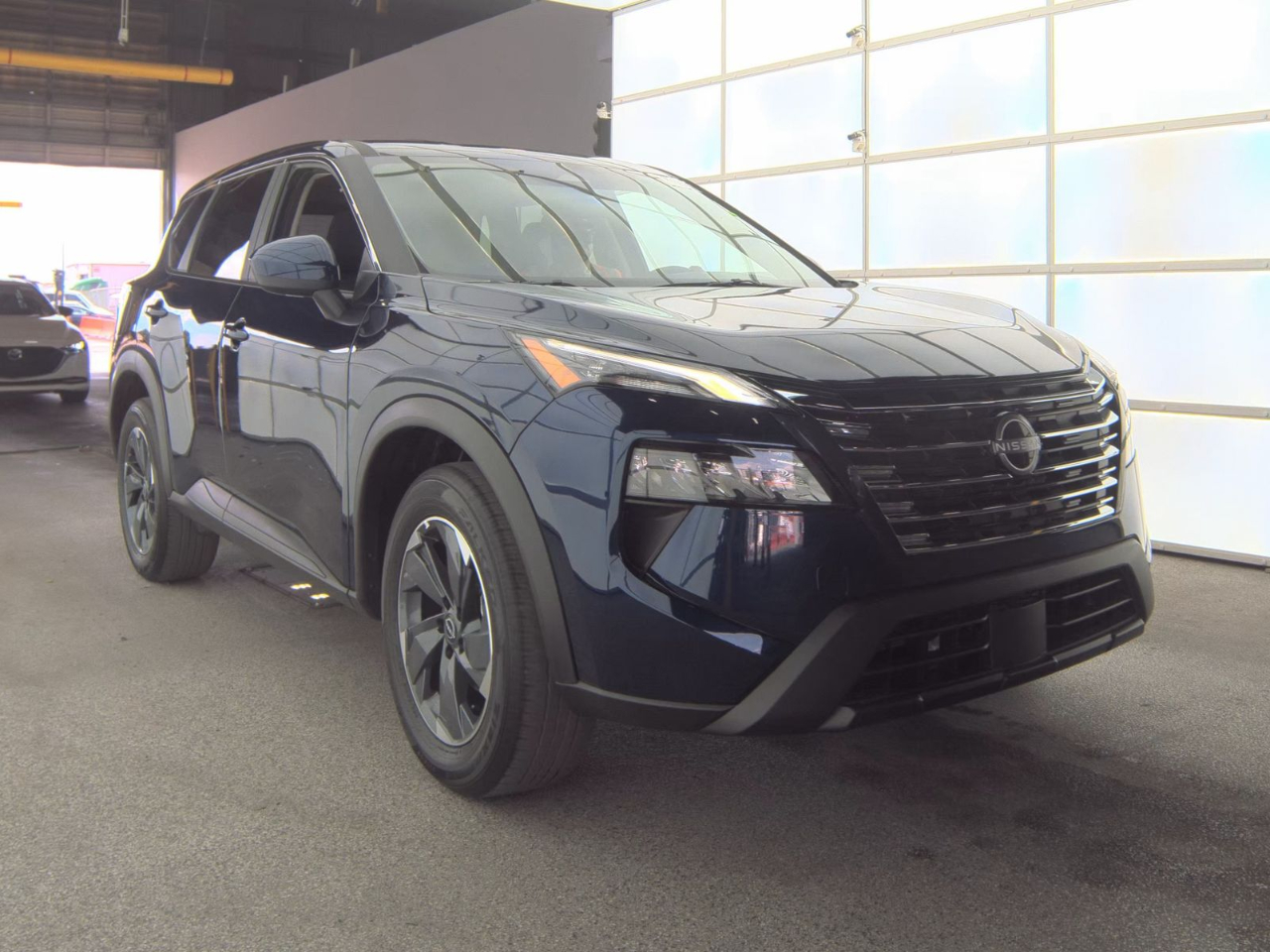 2025 Nissan Rogue SV photo 2