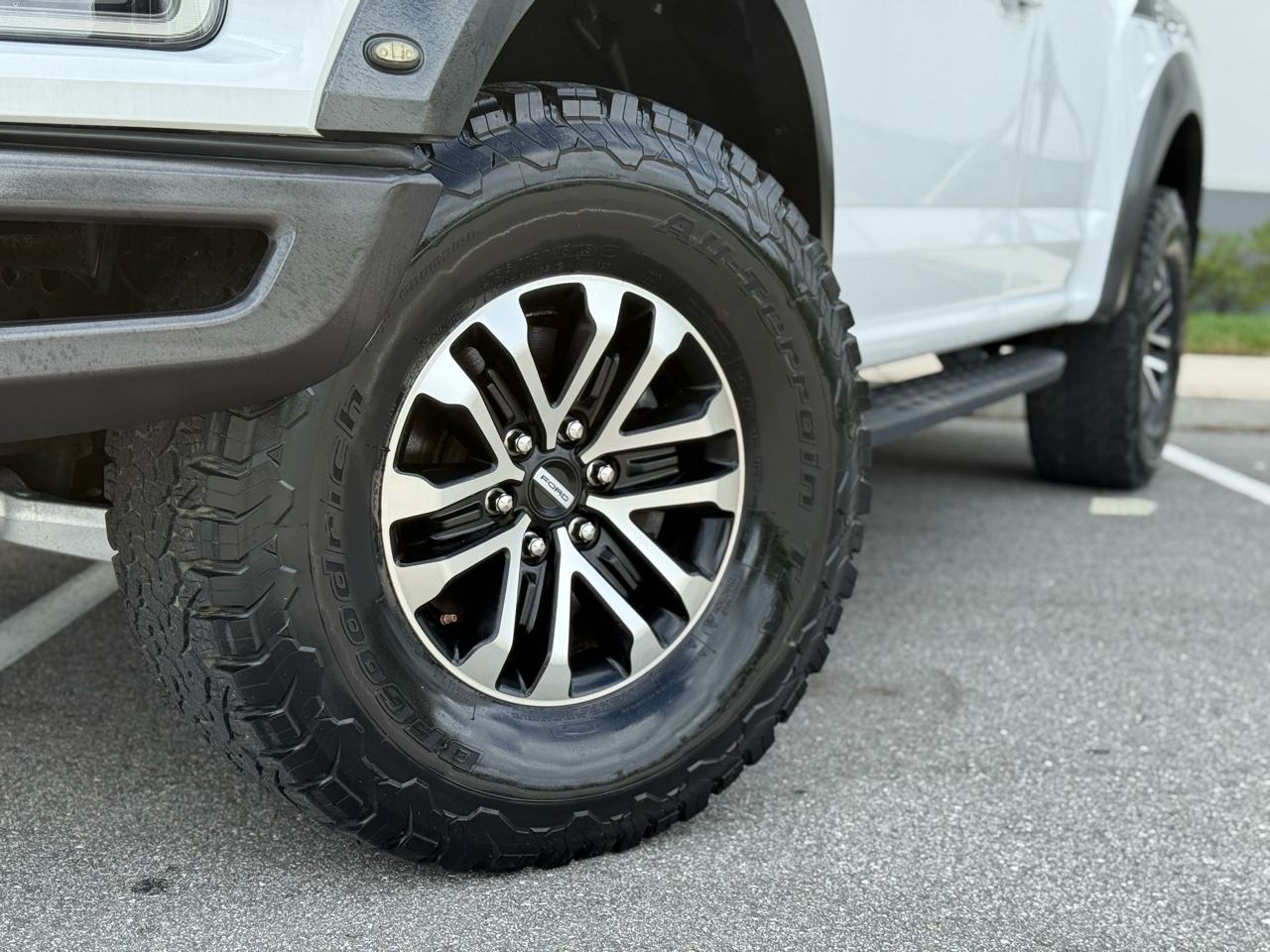 2019 Ford F-150 Raptor photo 4
