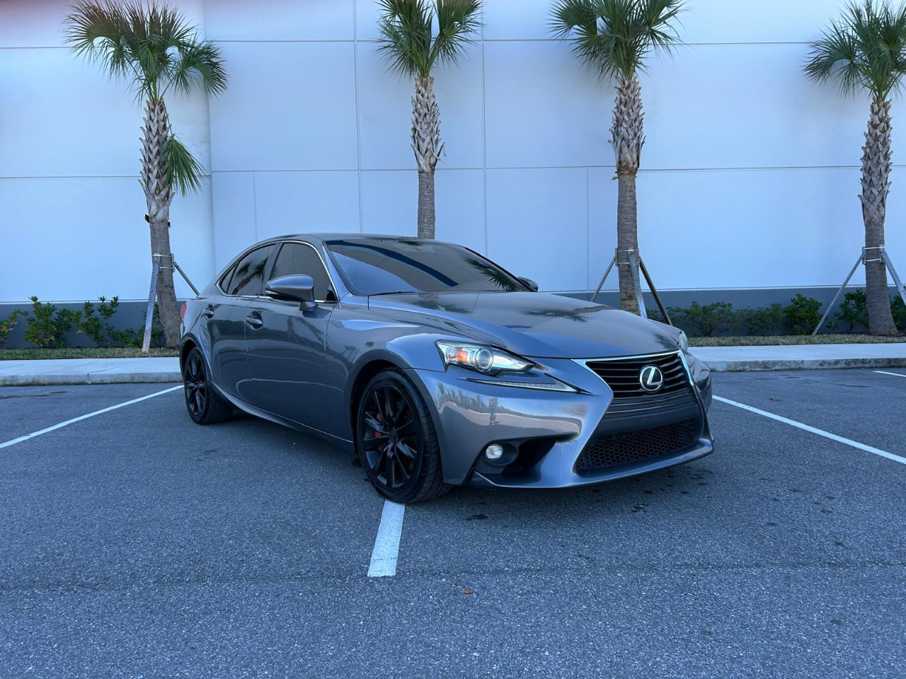 2016 Lexus IS 200t 4dr Sdn