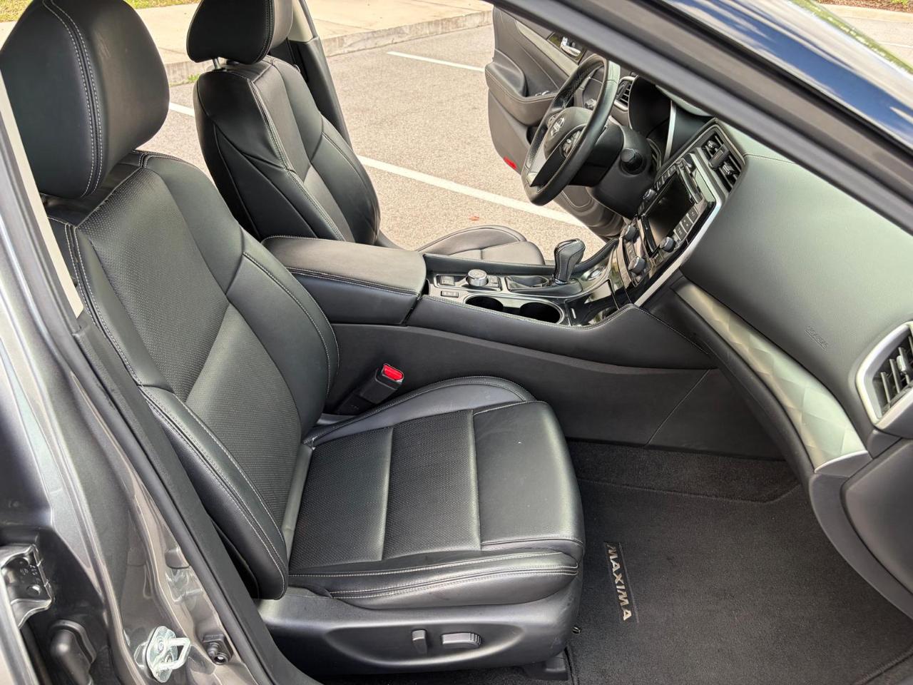 Nissan Maxima SV 3.5L 2021